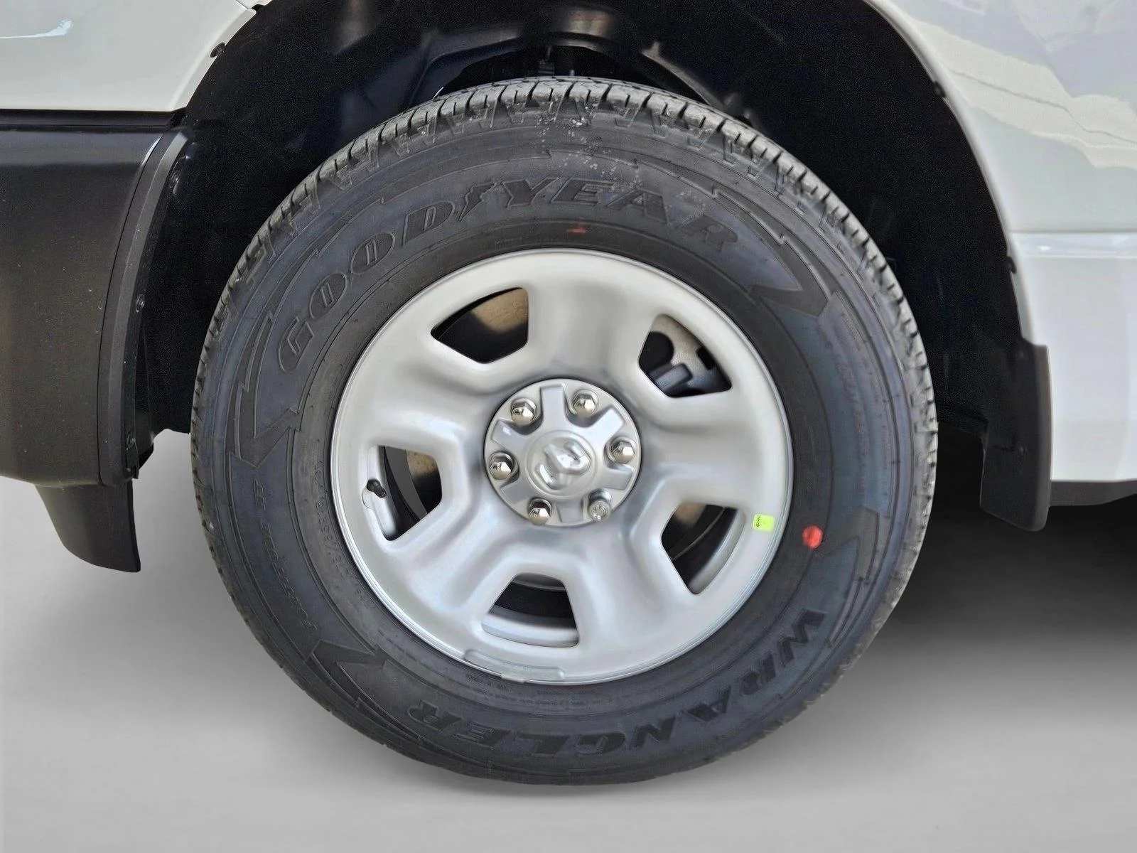New 2026 Bright White Clear-Coat Exterior Paint RAM Tradesman image 10