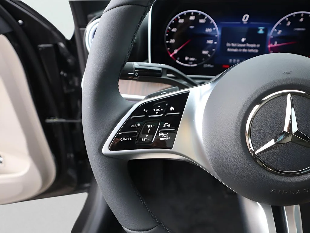 2026 Mercedes-Benz C-Class Sedan C 300 - Photo 36