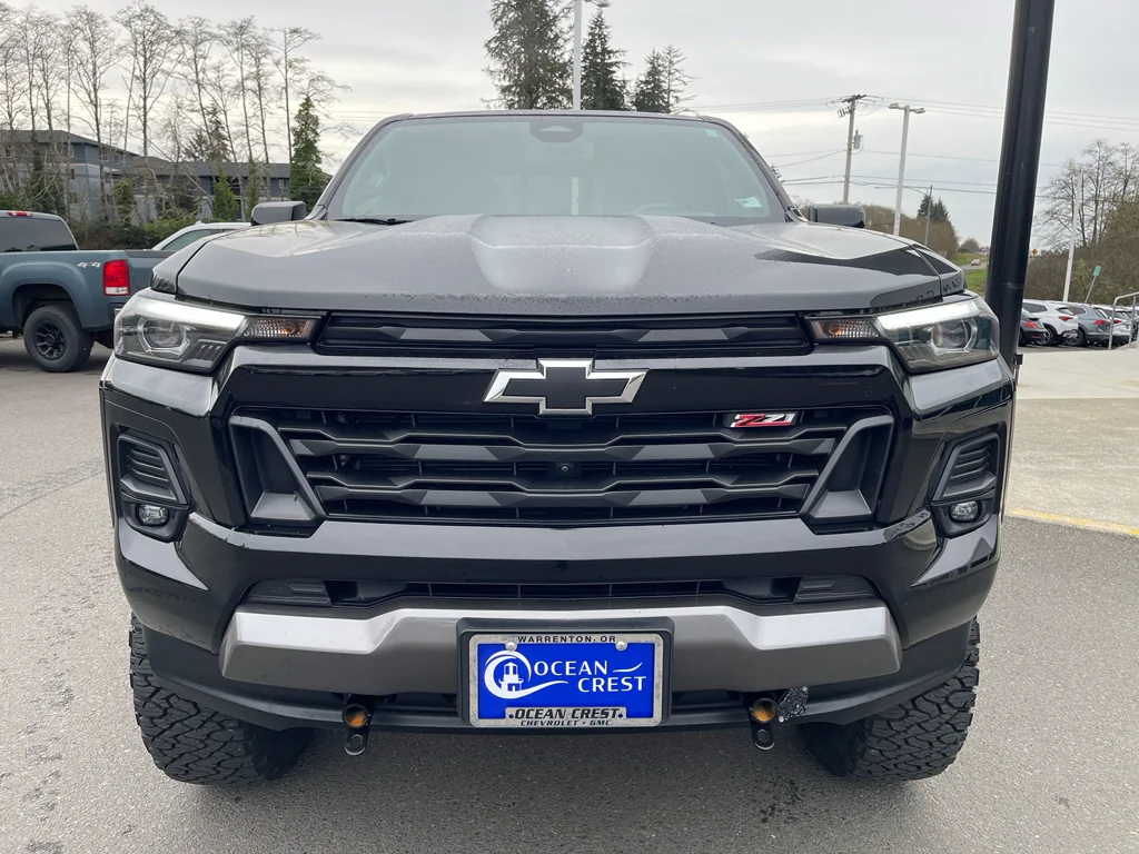 Used 2024 Black Chevrolet Z71 image 3