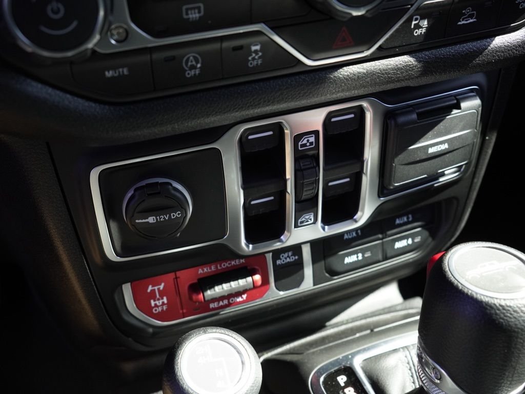 New 2026 Black Clear-Coat Exterior Paint Jeep Willys image 15