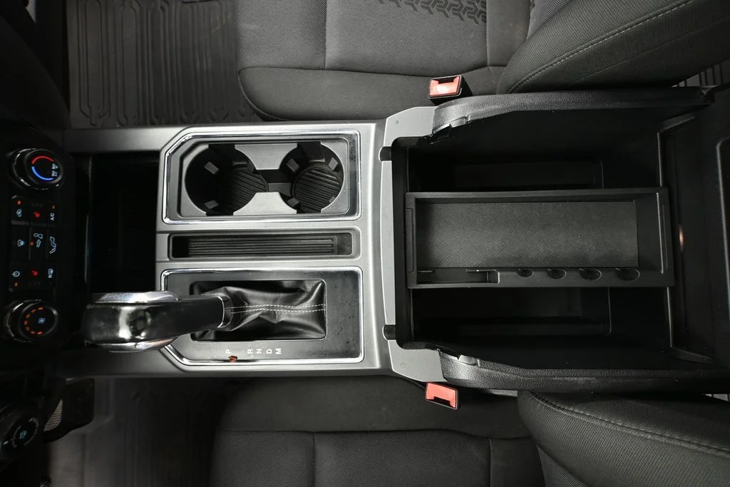 Used 2020 White Ford XLT image 38
