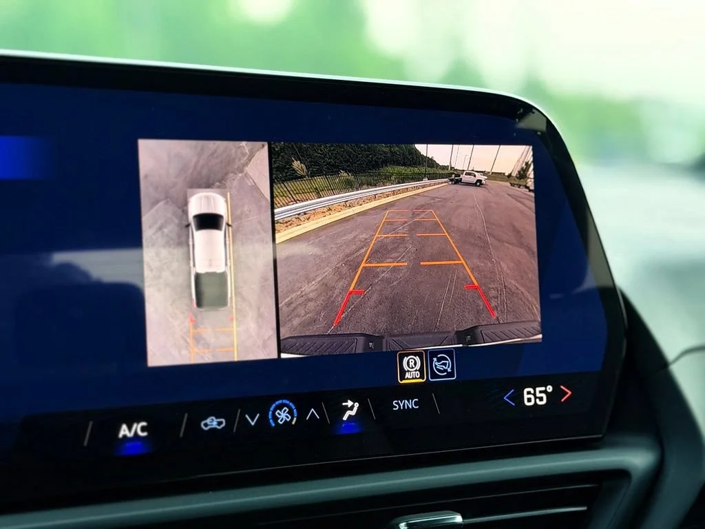 New 2026 Summit White Chevrolet WT - Extended Range image 31