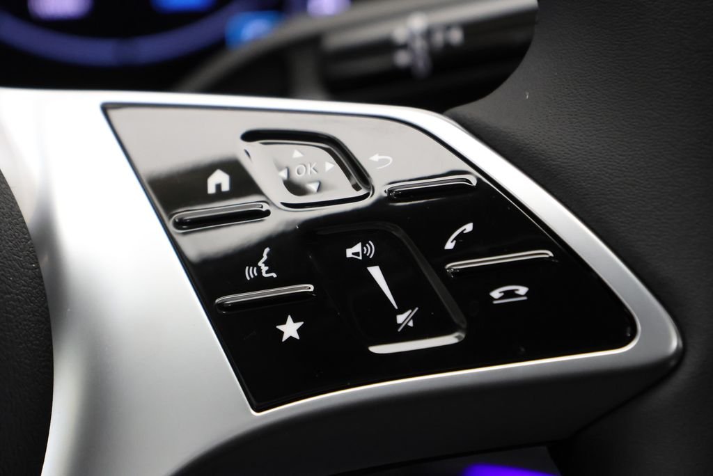 New 2026 Obsidian Black Metallic Mercedes-Benz C 300 image 21