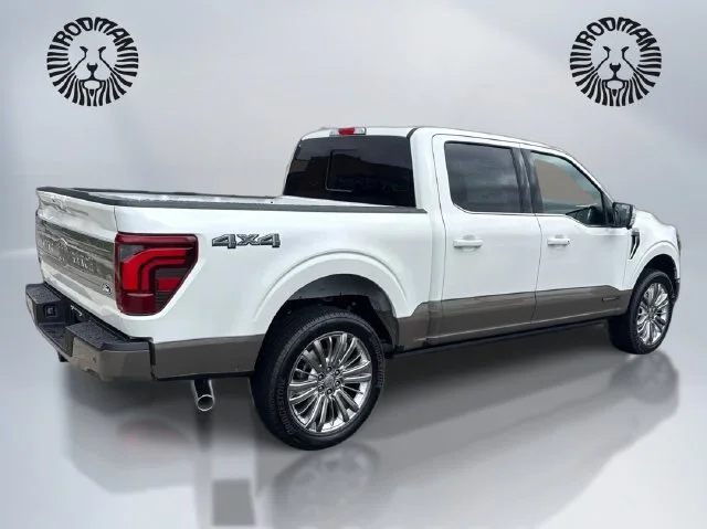 New 2026 Star White Metallic Tri-Coat Ford King Ranch® image 39