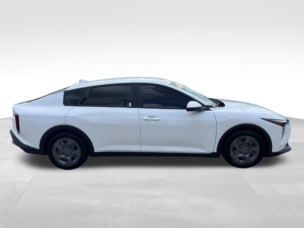 Used 2025 White Kia LX image 6