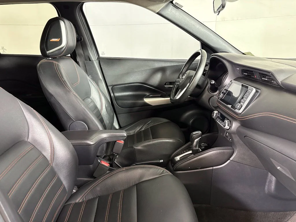 Used 2020 Gray Nissan SR image 17