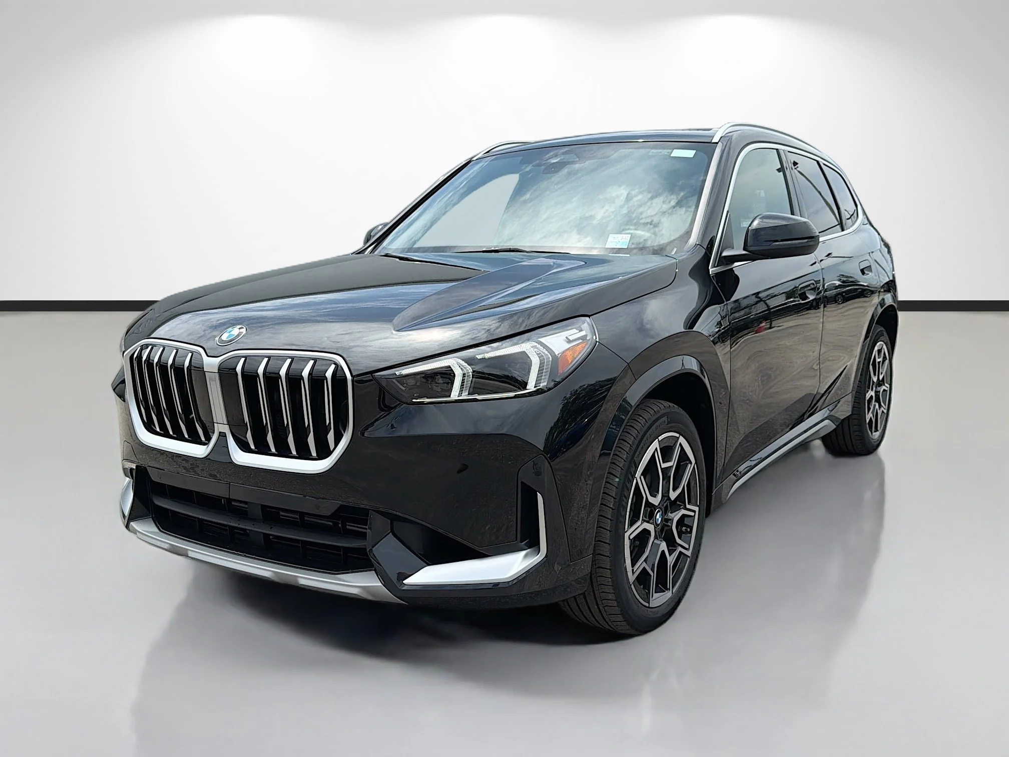 New 2026 Black Sapphire Metallic BMW xDrive28i image 7