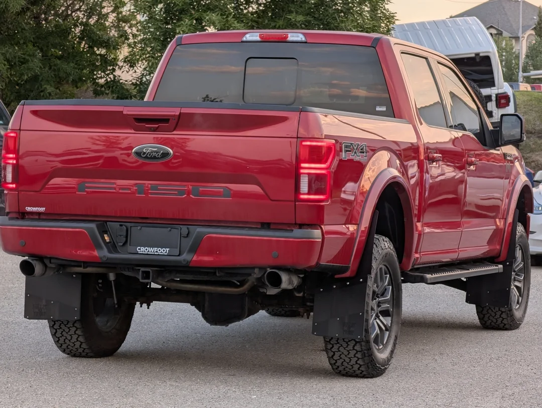 Used 2020 Red Ford LARIAT - - 4WD - 502A Grp - 5.0L V-8 - Twin Panel Sunroof - Black Pkg - B&O Audio - Leather & More! image 8