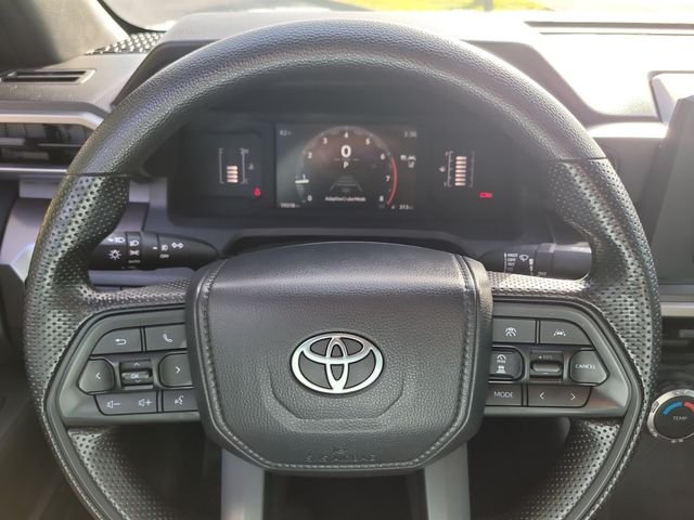 Used 2024 White Toyota SR5 image 27