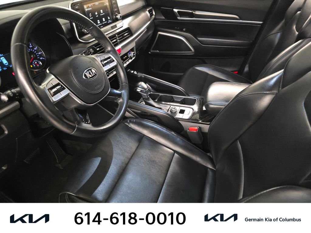 Used 2020 Black Kia S image 18