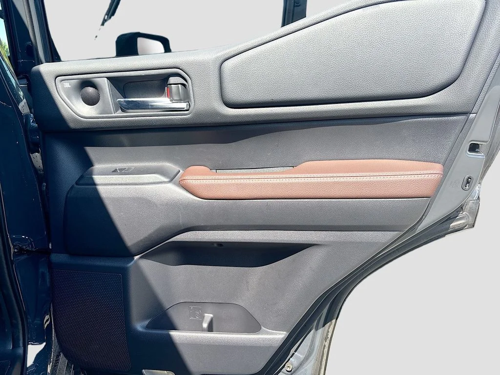 Used 2025  Toyota Base image 18