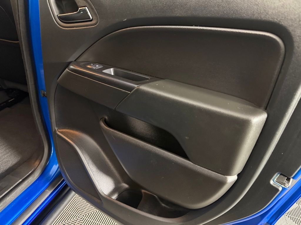 Certified Used 2022 Blue Chevrolet ZR2 image 29