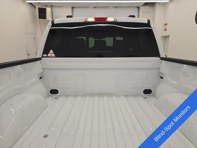 New 2026 Oxford White Ford XLT image 17