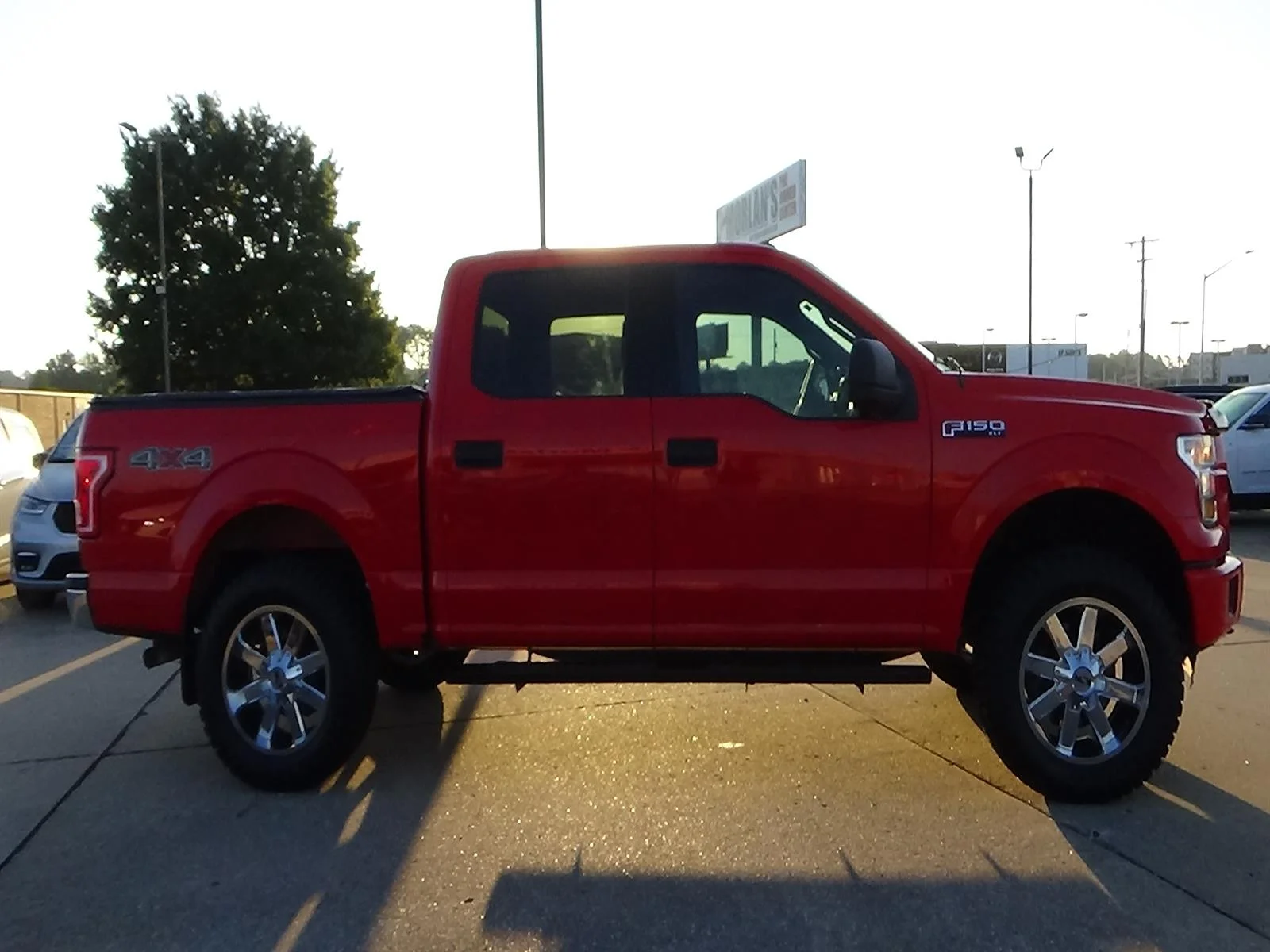 Used 2016 Race Red Ford XLT image 6