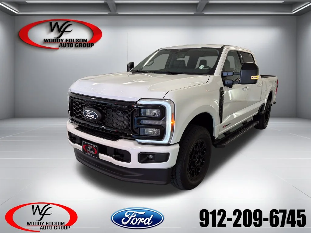 New 2027 White Ford Lariat image 1