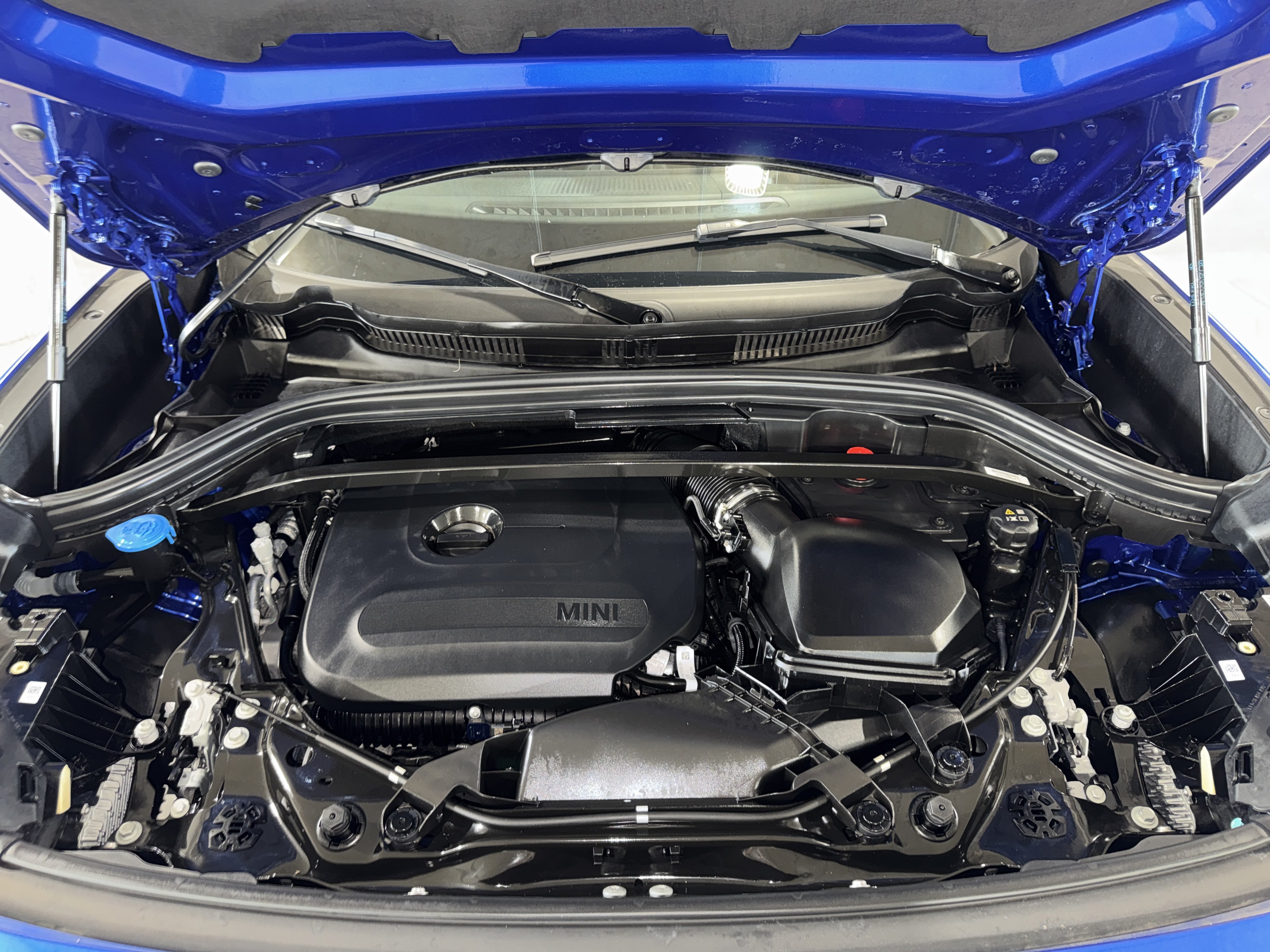Certified Used 2025 Blazing Blue MINI S image 34