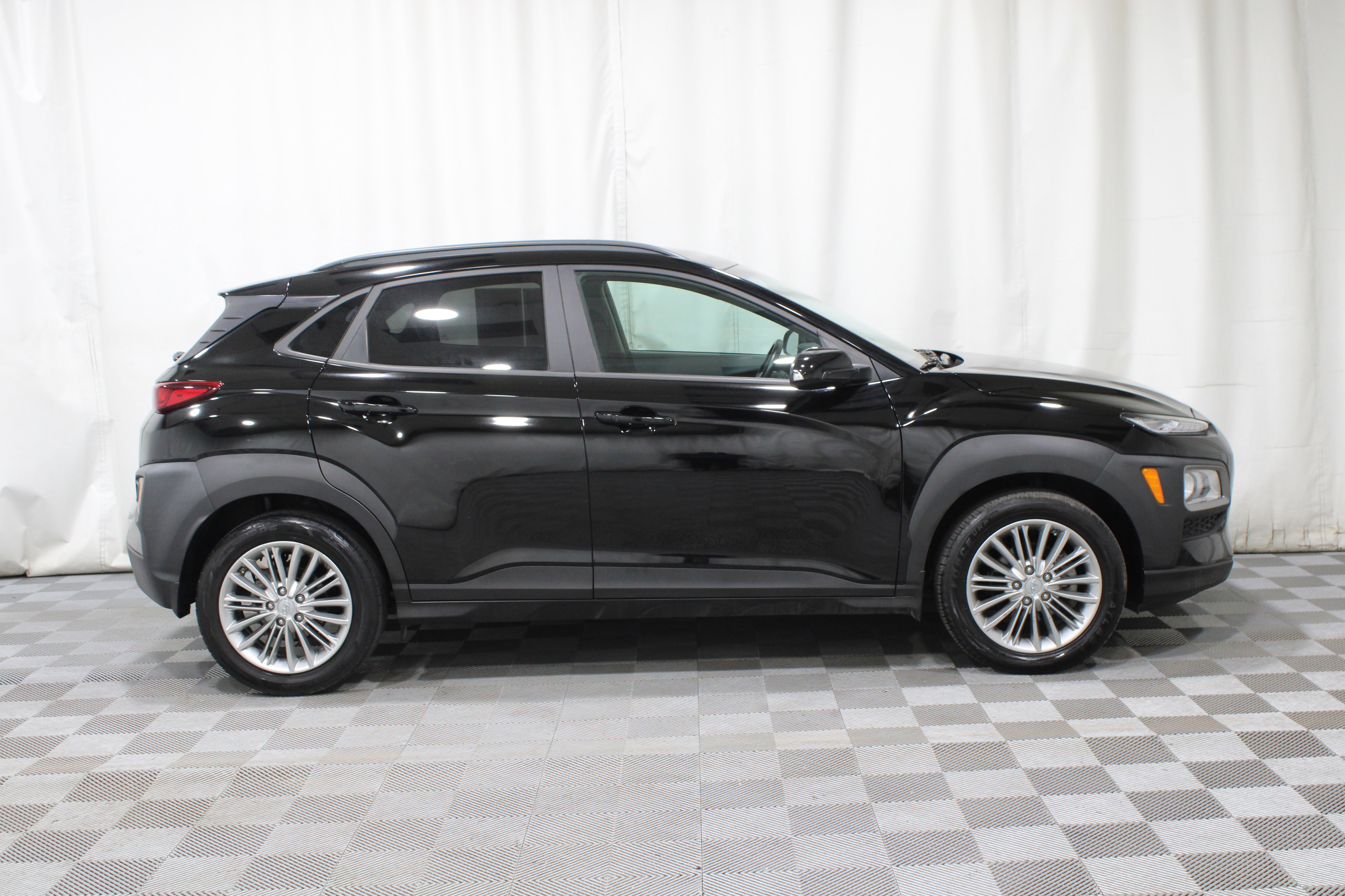 Used 2021 Ultra Black Hyundai SEL image 28