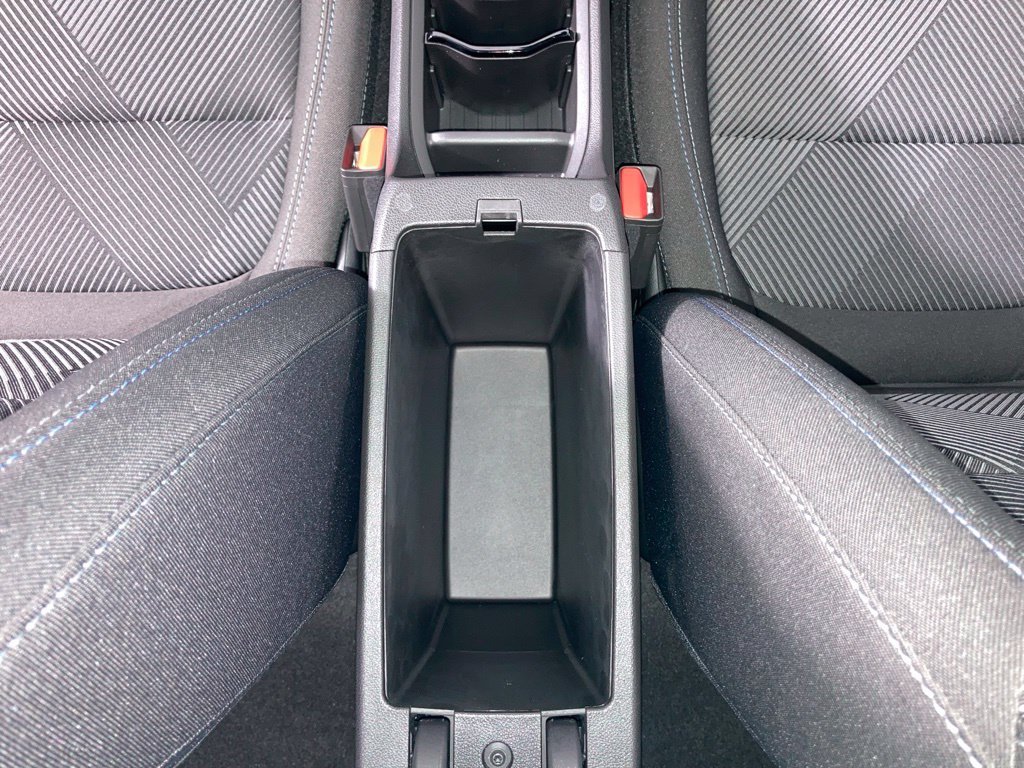 New 2027 Summit White Chevrolet LT image 9