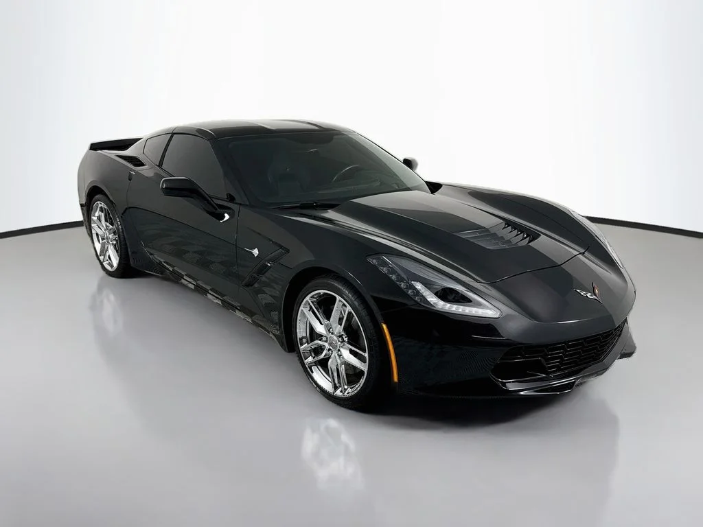 Used 2015 Black Chevrolet Stingray Z51 image 7