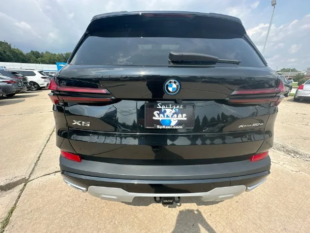 Used 2024 Black BMW xDrive50e image 36