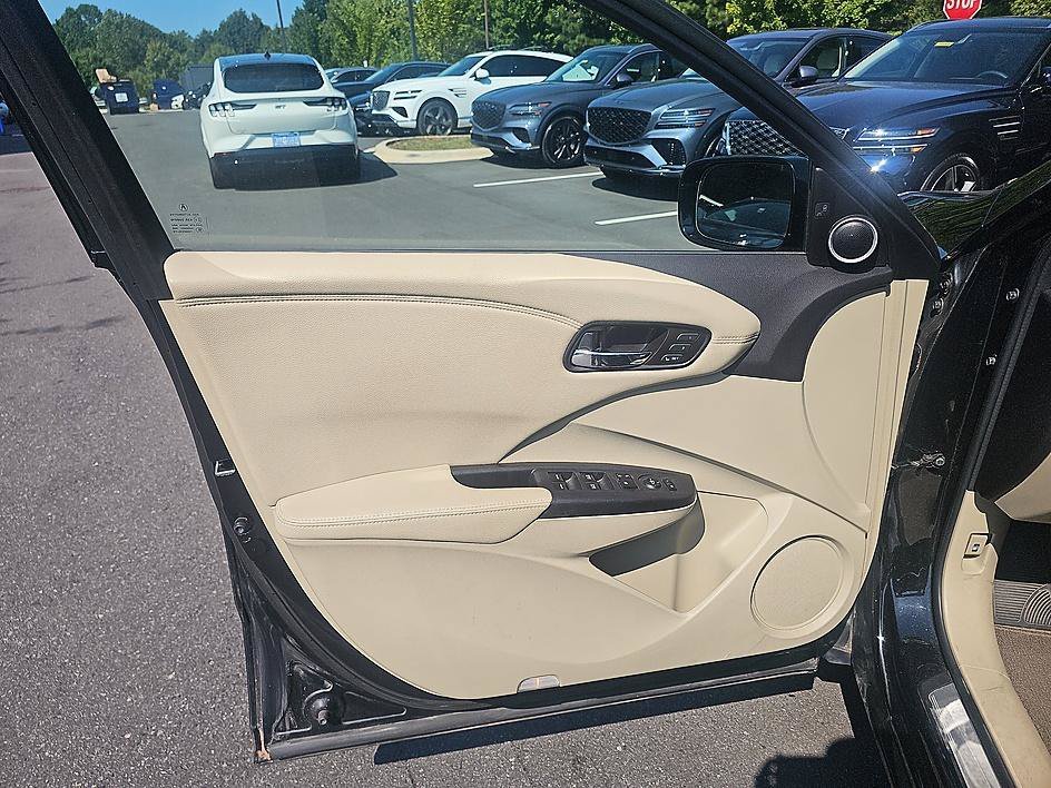 Used 2018 Crystal Black Pearl Acura w/Advance Pkg image 9