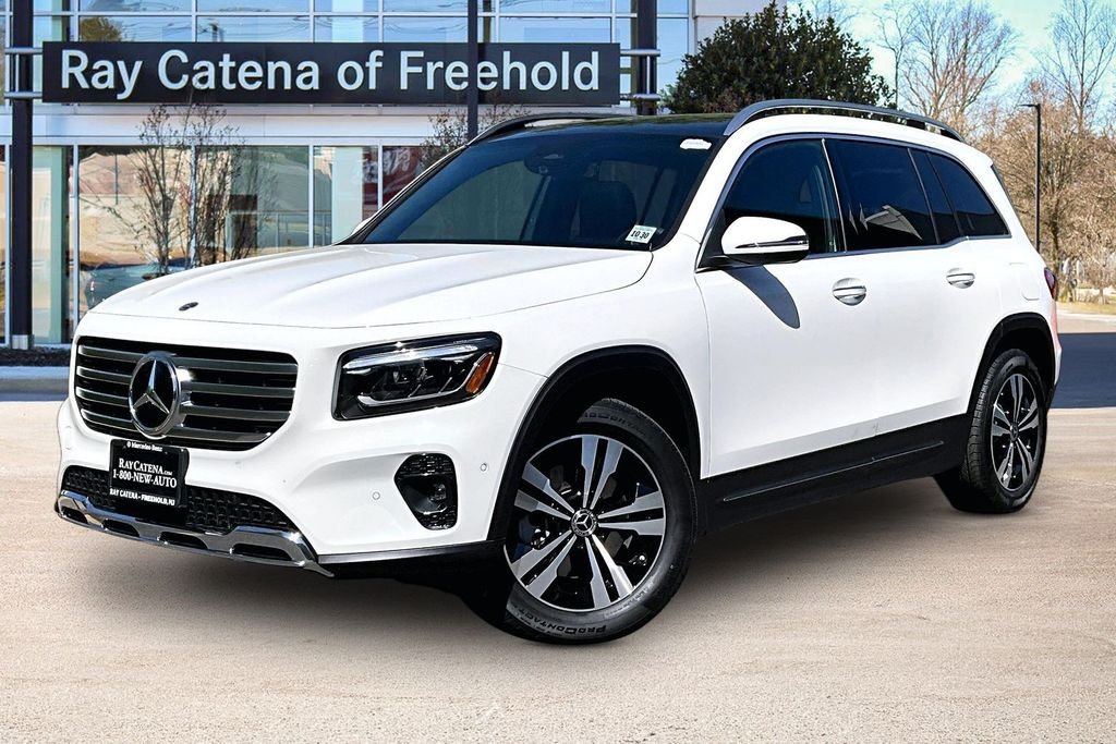 2026 Mercedes-Benz GLB GLB 250 4MATIC's photo