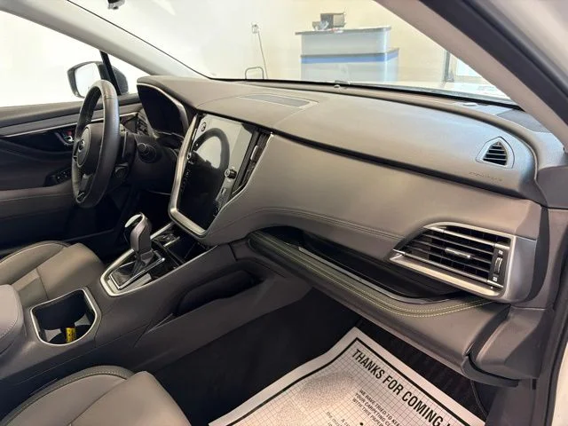 Used 2025 White Subaru Onyx Edition image 36