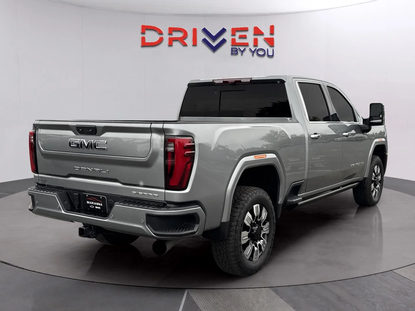 Used 2024 Sterling Metallic GMC Denali Ultimate image 5