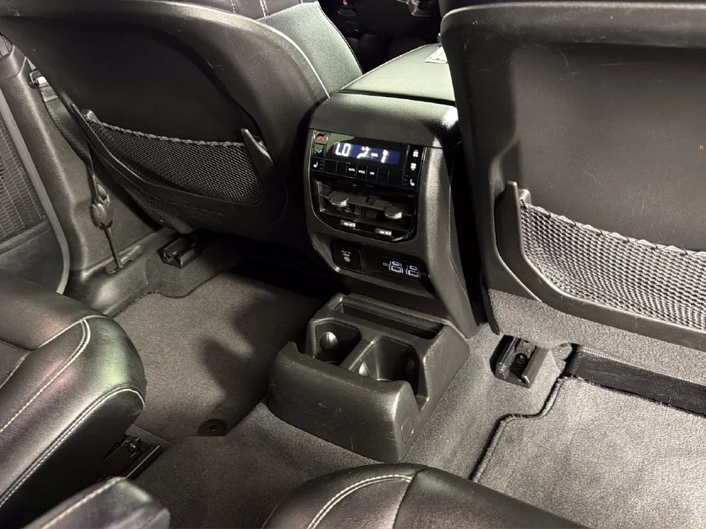 Used 2024 Blue Jeep Limited 4x4 image 34