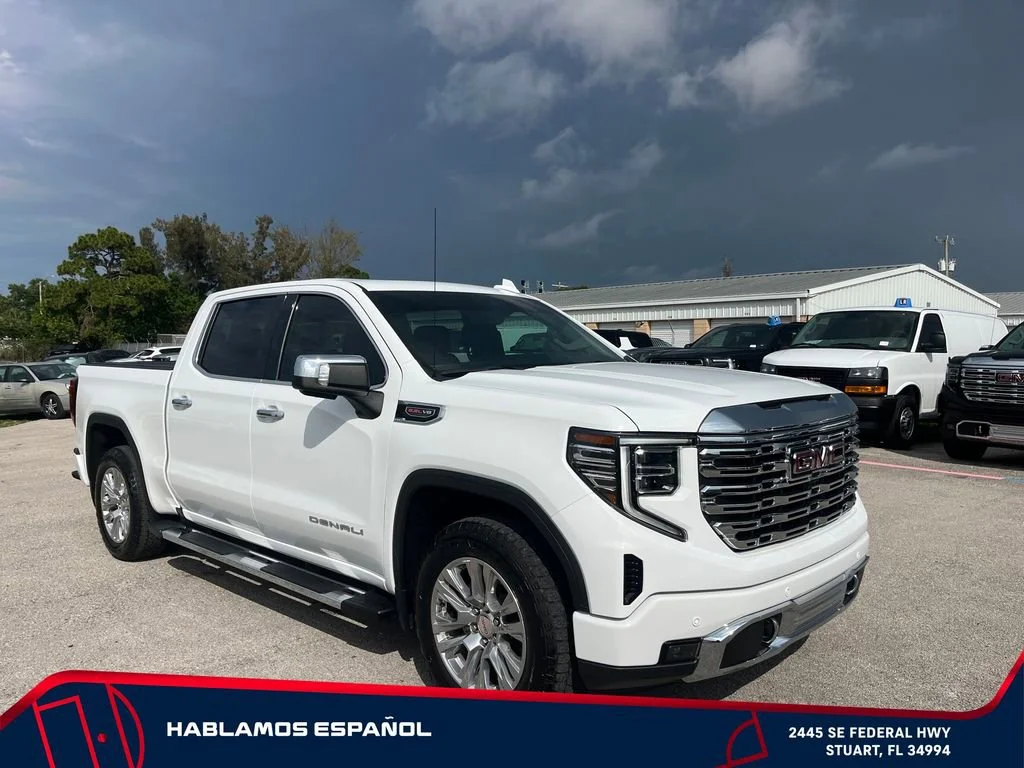 Used 2024 Summit White GMC Denali image 2