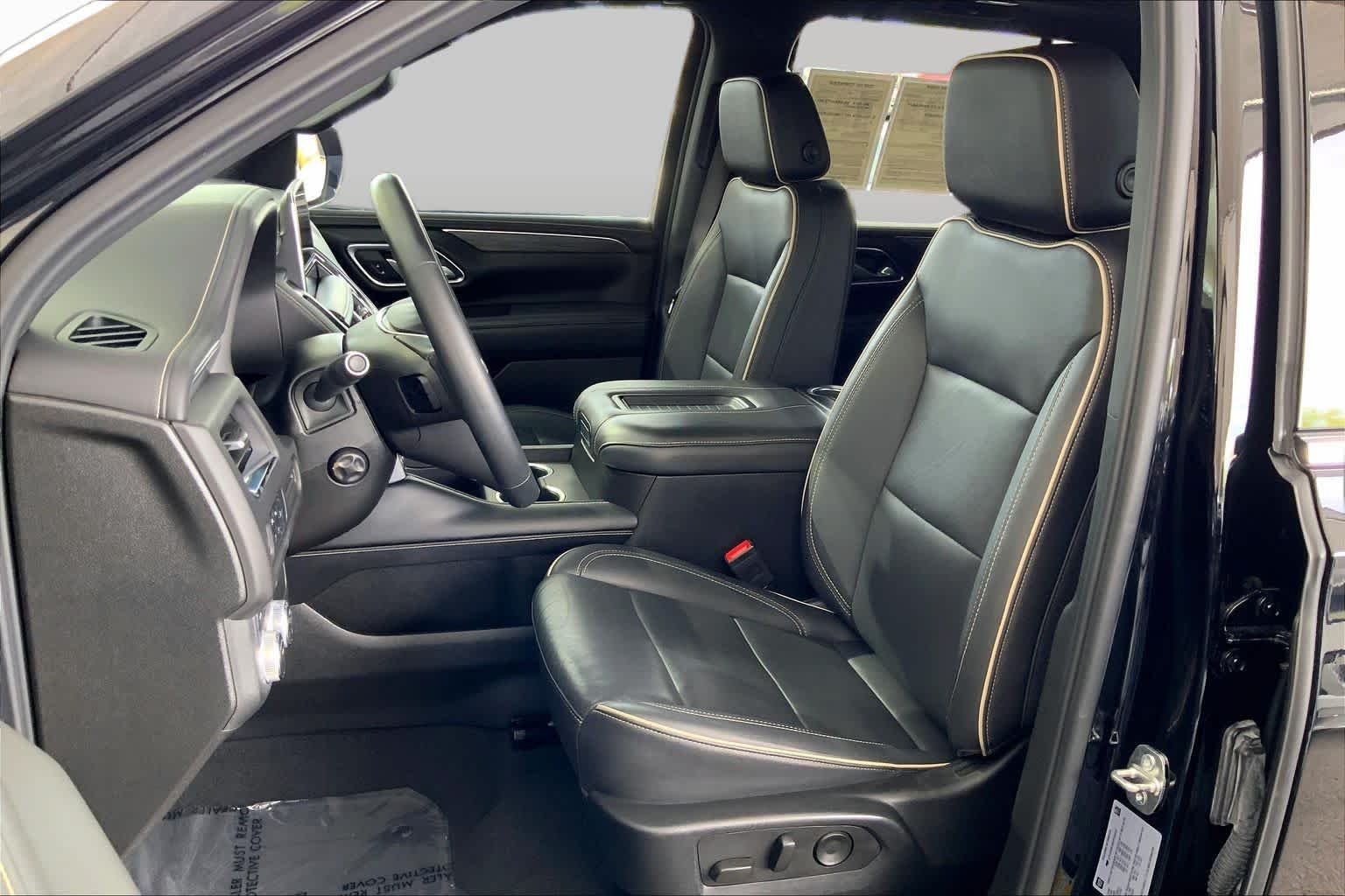 Used 2024 Onyx Black GMC SLT image 8