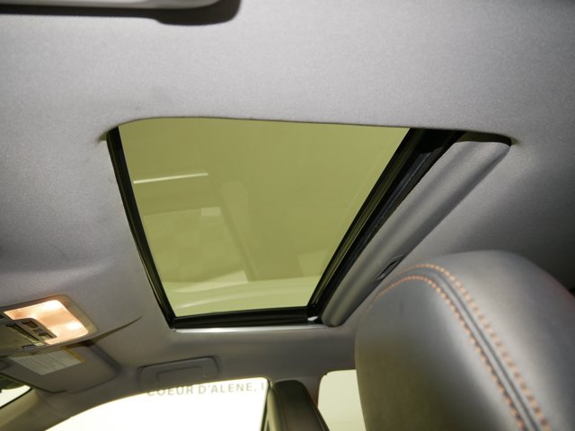 Used 2015 Creme Brulee Mica Toyota Limited image 11