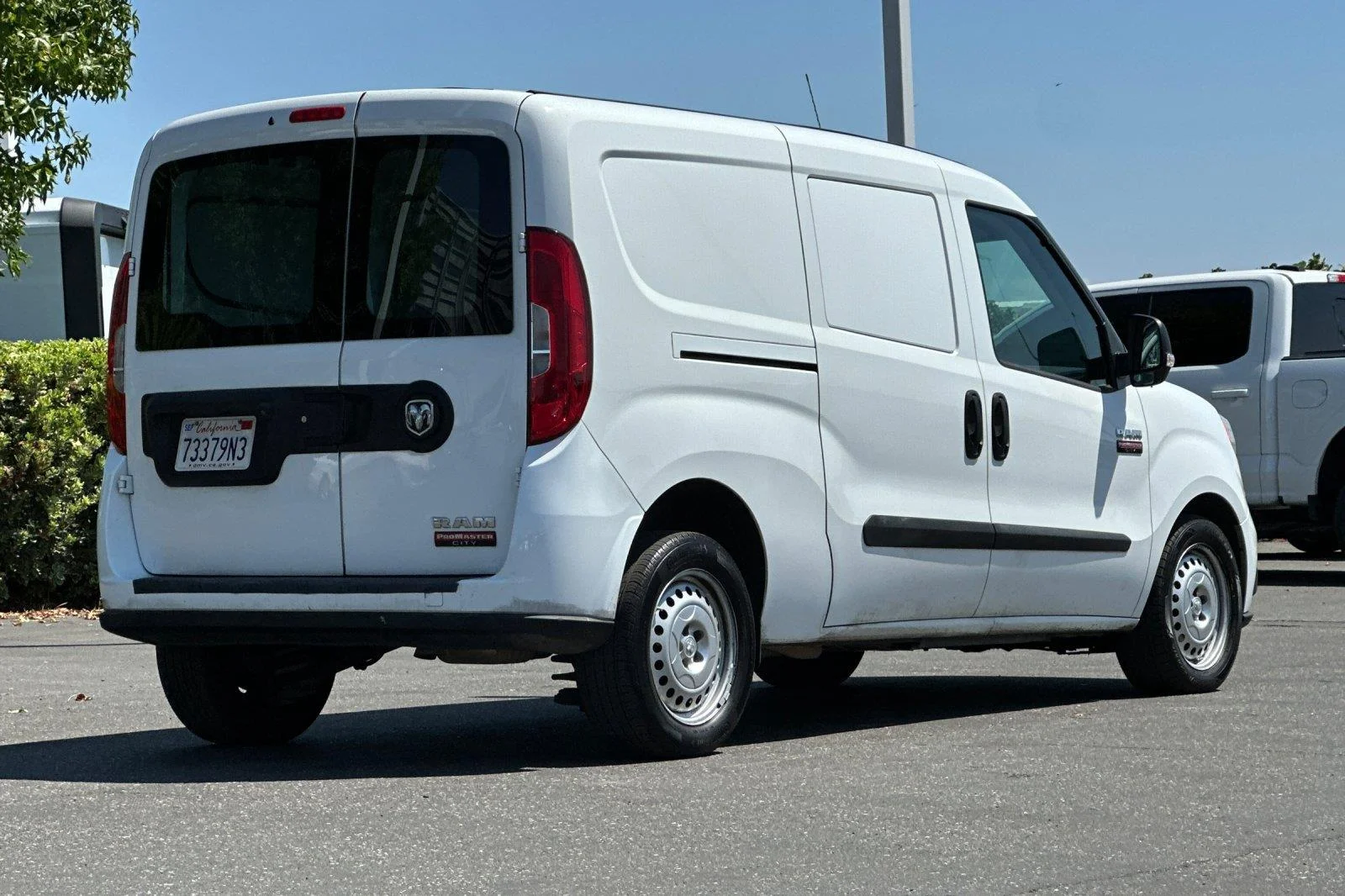 Used 2022 Bright White Ram Tradesman image 4