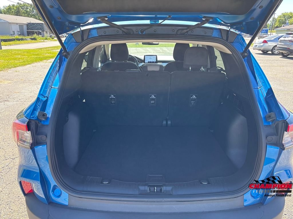 Used 2020 Blue Ford SE image 24