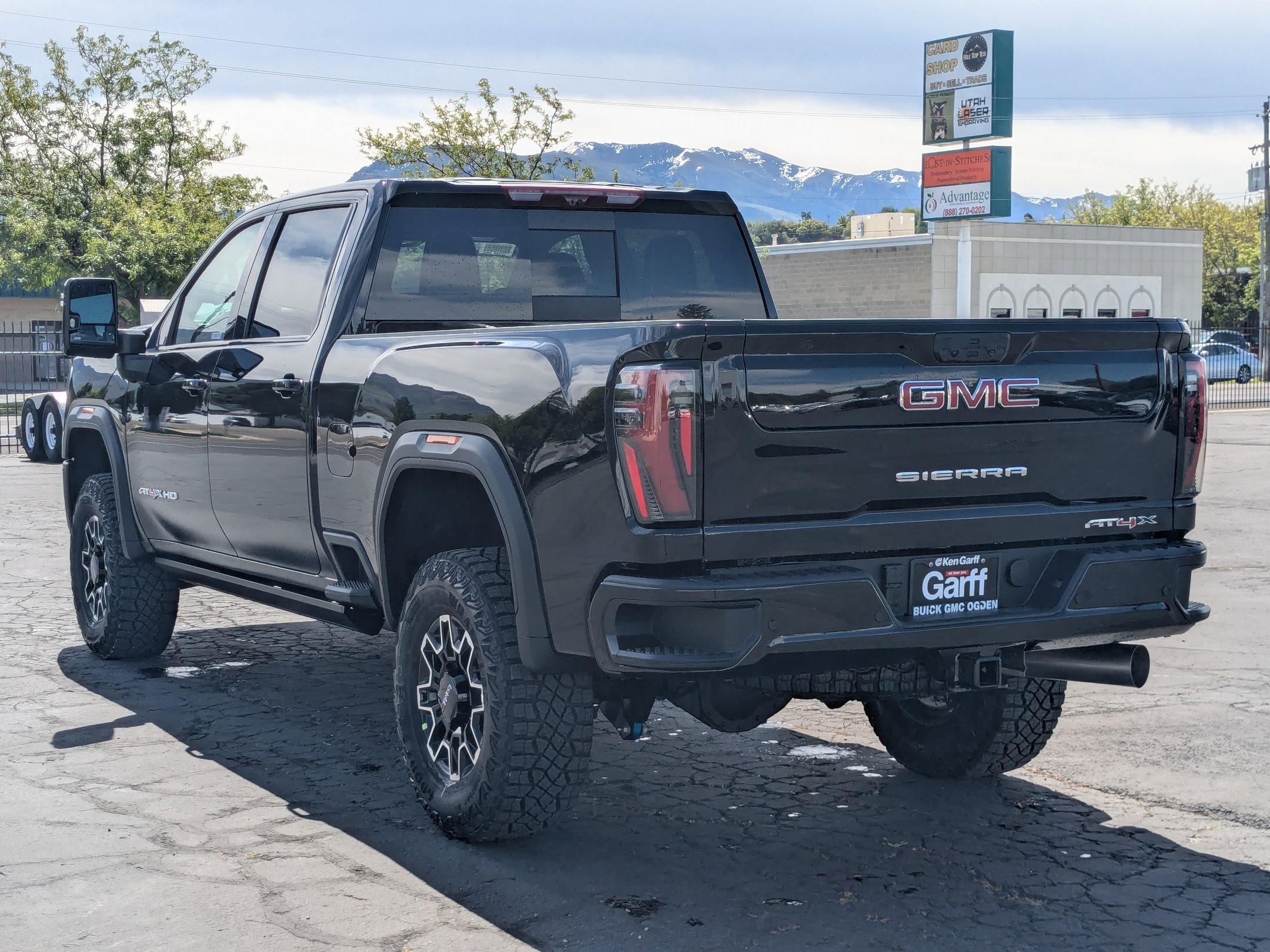 New 2026 Onyx Black GMC AT4X image 5