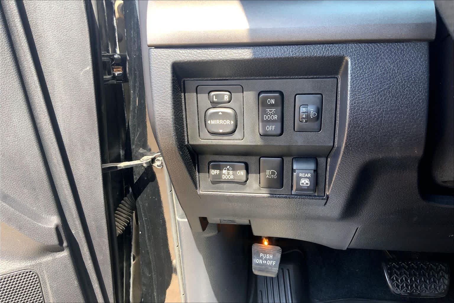 Used 2021 Midnight Black Metallic Toyota SR5 image 36