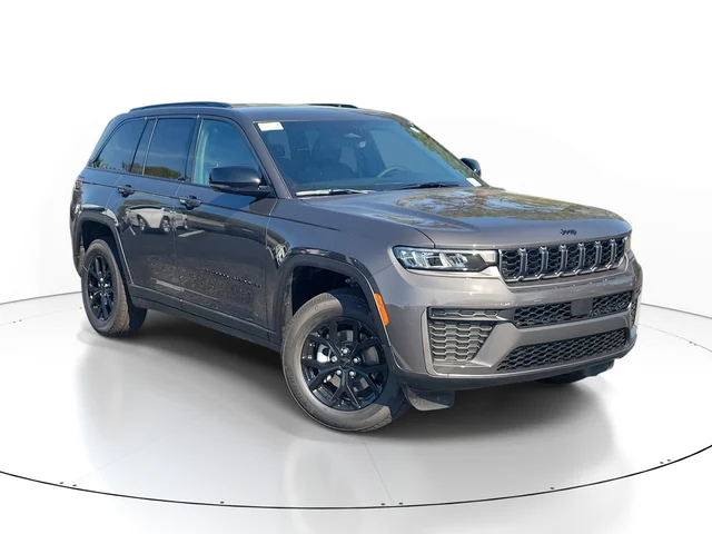 2026 Jeep Grand Cherokee Laredo Altitude
