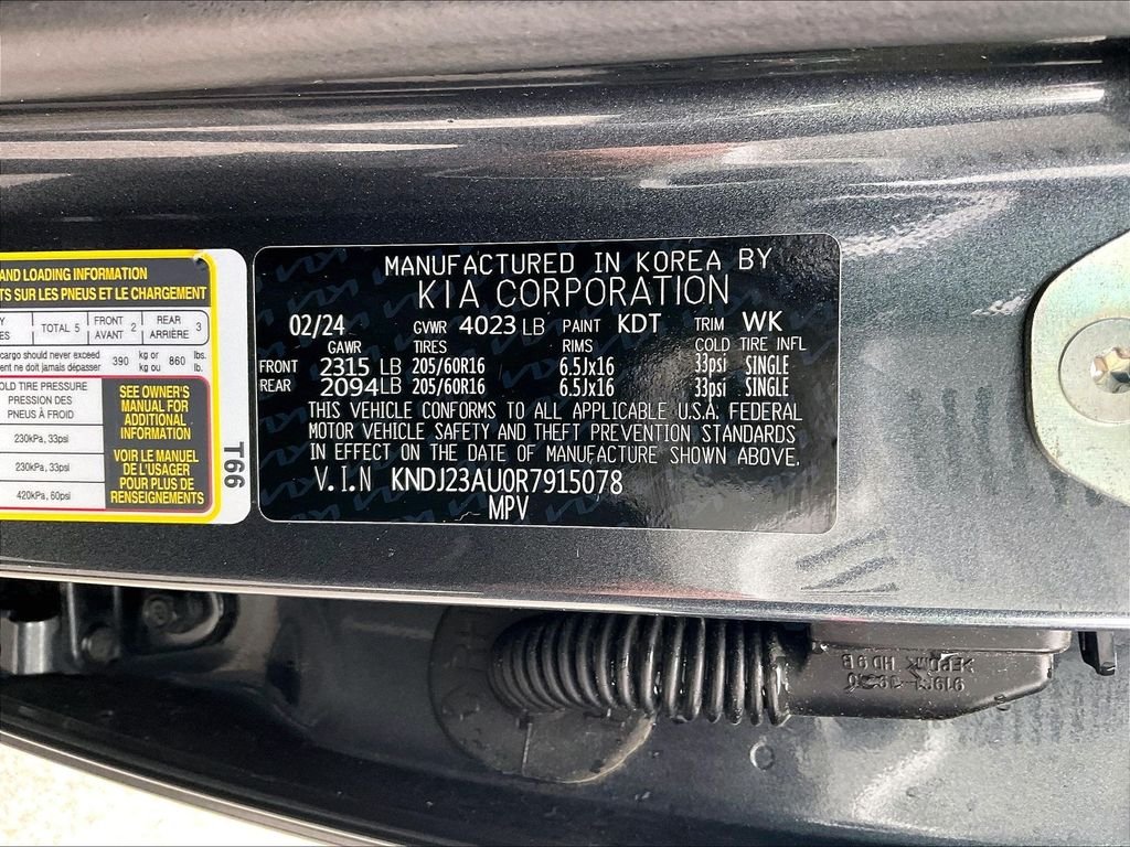 Used 2024 Gravity Gray Kia LX image 30