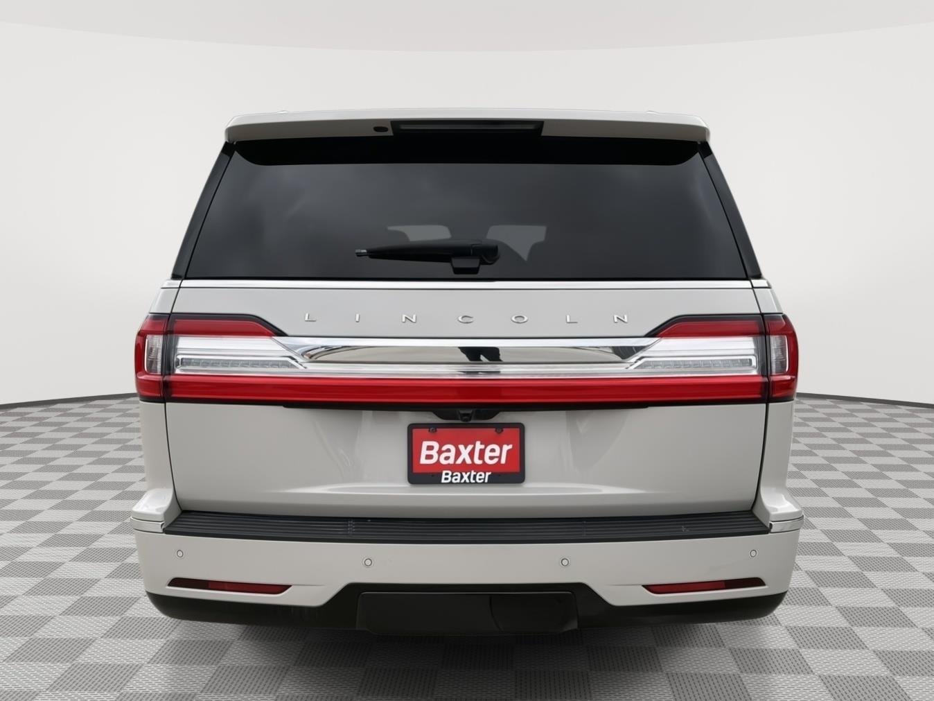 Used 2020 Ceramic Pearl Lincoln Reserve image 8
