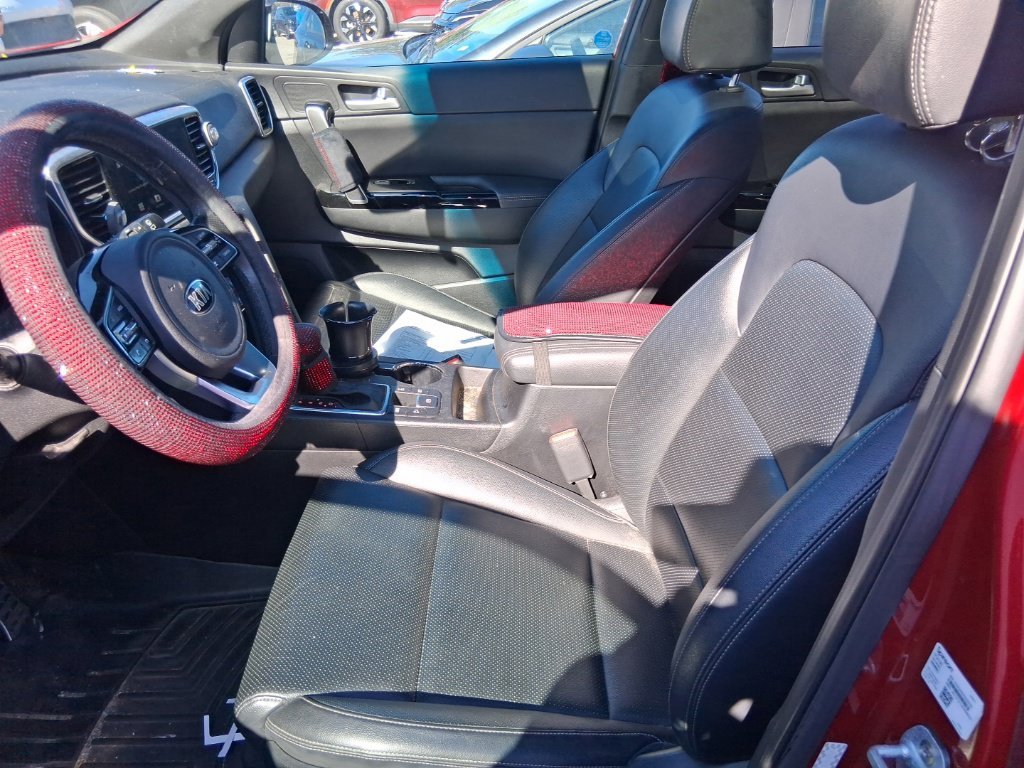 Used 2022 Red Kia Nightfall image 14