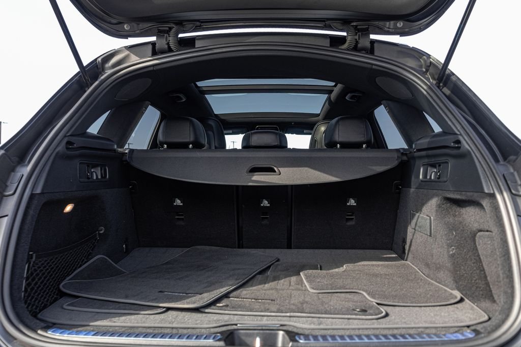 Used 2024  Mercedes-Benz GLC 300 image 31