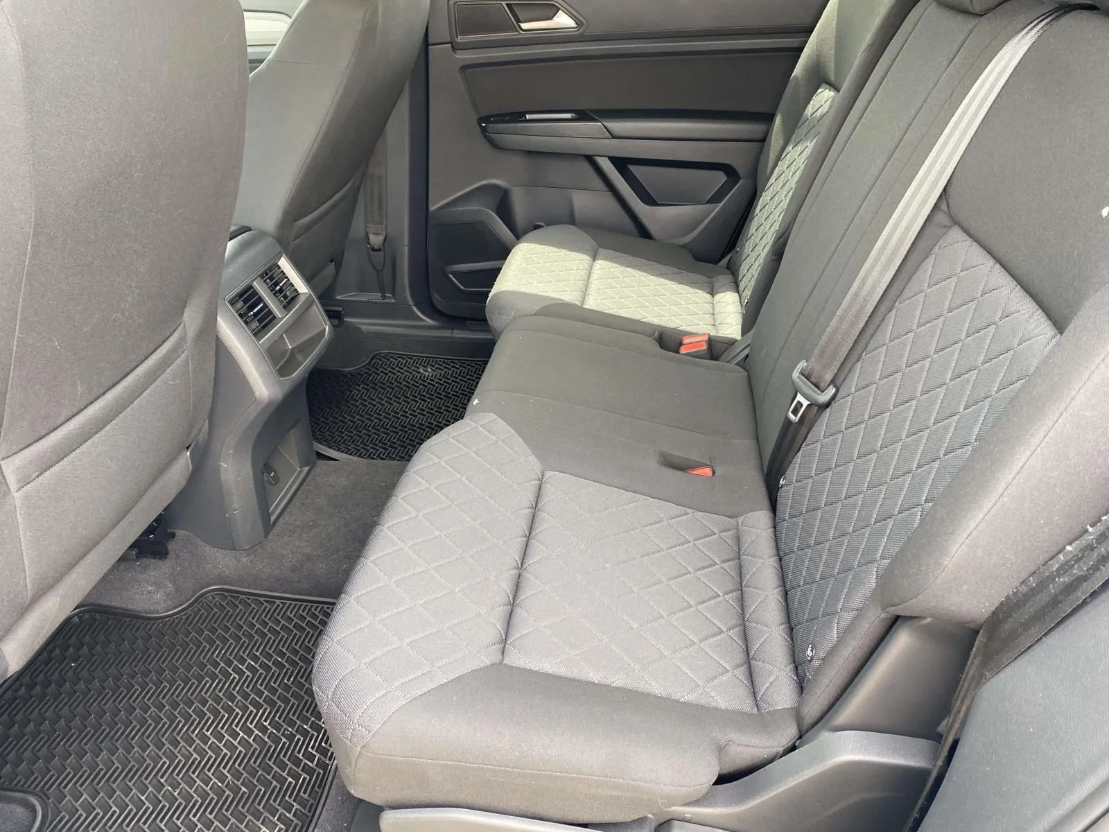 Used 2020 Silver Volkswagen 2.0T S image 11