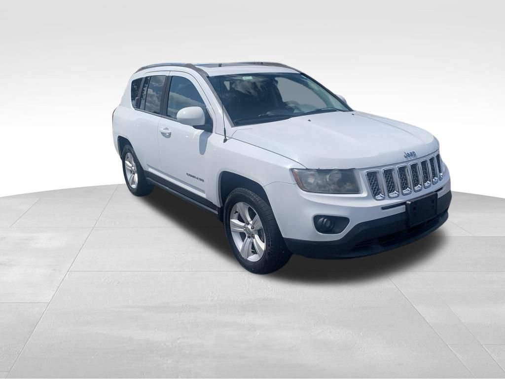 2014 Jeep Compass Latitude photo 4