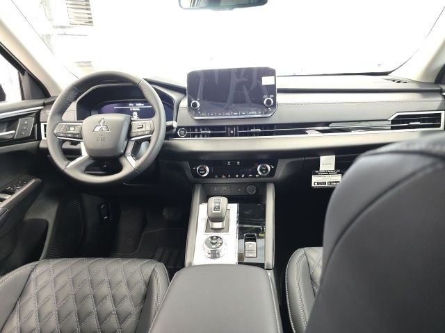 Used 2024 Black Mitsubishi SEL image 14