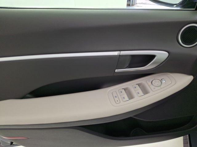 2026 Hyundai Sonata SEL - Photo 14