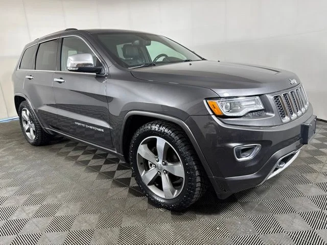 Used 2016 Granite Crystal Metallic Clearcoat Jeep Overland image 1