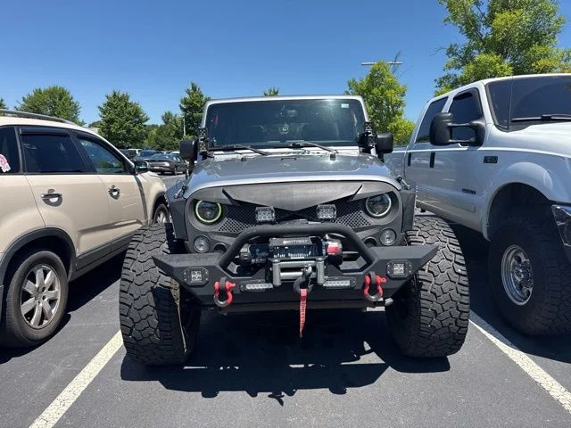 Used 2014 Silver Jeep Unlimited Rubicon image 6