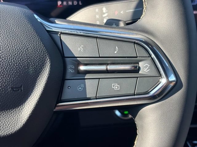 New 2027 Polar White Tricoat Chevrolet Z71 image 14