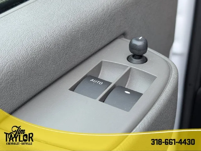2026 Chevrolet Express Cargo Work Van - Photo 17
