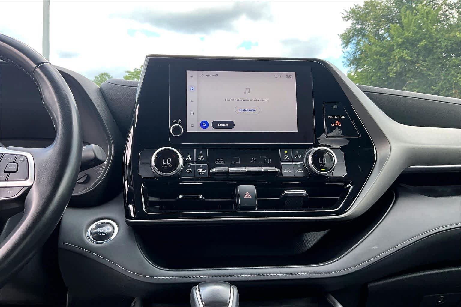 Used 2023 Wind Chill Pearl Toyota LE image 35